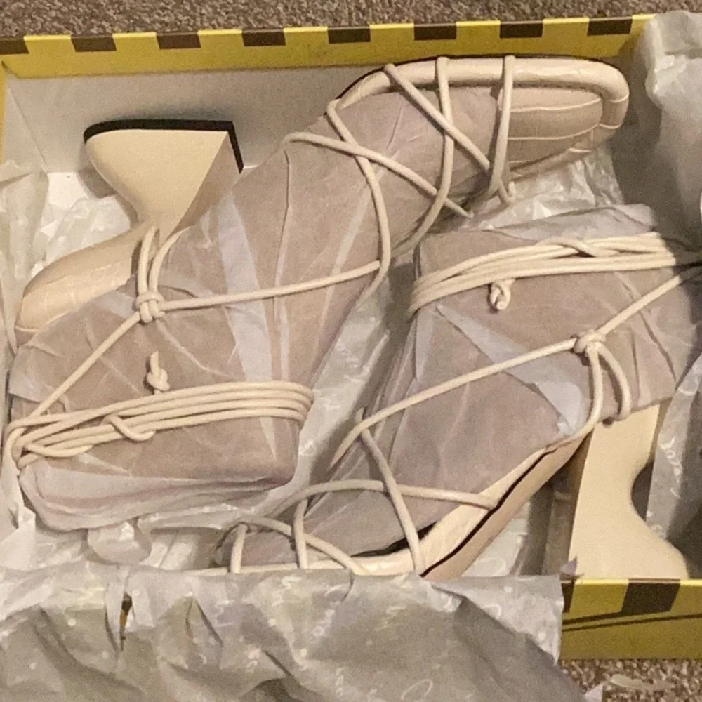 NIB Circus by Sam Edelman Size 9M Shoes Blanche, Ivory - Picture 7 of 10